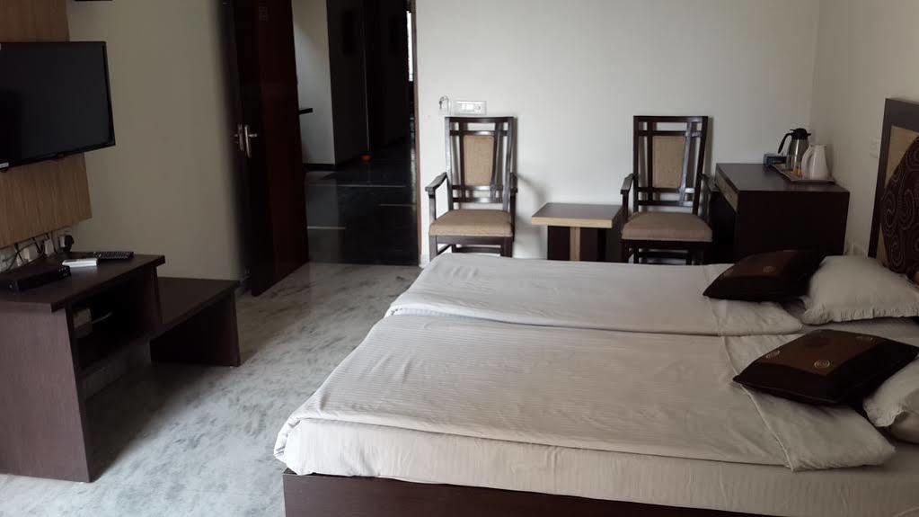 Bed and Breakfast East End Retreat à New Delhi Extérieur photo